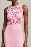 Robe Longue Rose Satin Fourreau Col Bijou