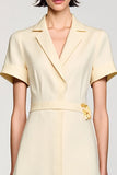 Robe Midi Abricot Satin Trapèze Revers Cranté