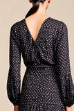 Robe Longue Satin Noir Trapèze Col V