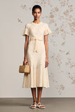 Robe Midi Abricot Dentelle Trapèze Col Bijou