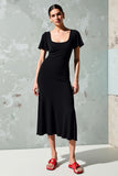 Robe Midi Noir Satin Trapèze Col Carré