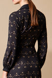 Robe Midi Noir Satin Fourreau À Pois Revers Cranté