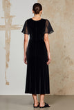Robe Longue Noir Satin Trapèze Col Bijou