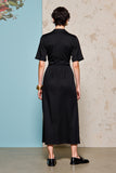 Robe Longue Noir Satin Trapèze Col Montant
