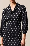 Robe Longue Trapèze Noir Satin Capot