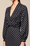 Robe Longue Noir Trapèze Satin Col V