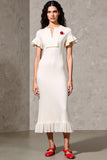 Robe Ivoire Satin Fourreau Midi Col Bijou