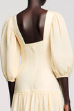 Robe Longue Abricot Satin Trapèze Col Carré