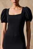 Robe Longue Trapèze Noir Satin Col Carré