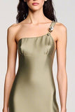 Robe Court Olive Satin Trapèze Une Épaule