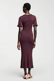Robe Longue Rouge Foncé Satin Fourreau Col Bijou