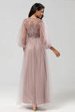 Une ligne gris bleu paillettes manches longues robe de demoiselle d’honneur