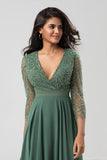 Une ligne Eucalyptus col V manches longues robe demoiselle d’honneur