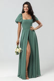 Robes de demoiselle d'honneur eucalyptus en mousseline à manches bouffantes
