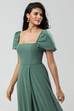 Robes de demoiselle d'honneur eucalyptus en mousseline à manches bouffantes