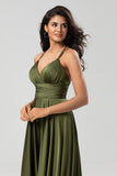 Une ligne Robe de demoiselle d’honneur longue olive sans manches