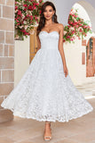 Robe de mariée trapèze en dentelle corset longueur thé chérie