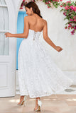 Robe de mariée trapèze en dentelle corset longueur thé chérie