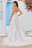 Robes de mariée A-ligne ivoire à épaules dénudées avec appliques