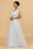 Tulle Gris V-Neck A-Line Robe de demoiselle d’honneur