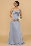 Une ligne à col asymétrique Gris Bleu Longue Satinée Robe demoiselle d’honneur