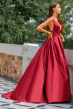 Robe de bal longue en satin bordeaux