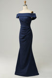 Robe de demoiselle d'honneur longue fourreau scintillante marine à épaules dénudées