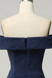 Robe de demoiselle d'honneur longue fourreau scintillante marine à épaules dénudées