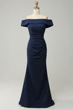 Robe de demoiselle d'honneur longue fourreau scintillante marine à épaules dénudées
