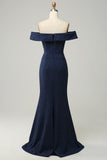 Robe de demoiselle d'honneur longue fourreau scintillante marine à épaules dénudées