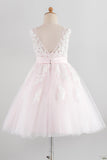 Robe de fille à fleurs rose pâle avec appliques