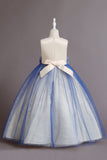 Robe de fille bleue sans manches avec perle