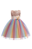 Robe de fille bleue scintillante à col bateau