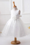 Paillettes Robes blanches sans manches avec nœud papillon