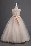 Tulle A-Line Col rond Robes blanches pour filles avec appliques