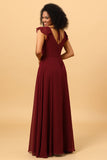 Robe de demoiselle d’honneur bordeaux en mousseline de soie avec fente