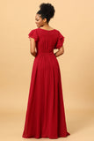 Robe de demoiselle d’honneur bordeaux en mousseline de soie avec manches à volants