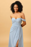 Robe de demoiselle d’honneur bleue en mousseline de soie d’épaule avec fente