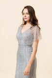 Robe de soirée longue perlée perlée de sirène gris scintillant