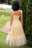 Robe de bal longue champagne avec broderie