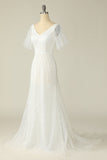 Robe de mariée en dentelle à col V blanc