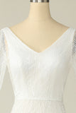 Robe de mariée en dentelle à col V blanc