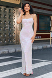 Robe de bal longue rose à bretelles spaghetti gaine tendance avec fente sur le devant