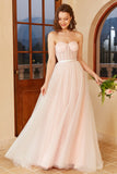 Robe de mariée à pois roses avec manches bouffantes
