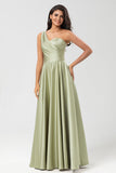 Robe de demoiselle d’honneur vert satin à une épaule avec poches