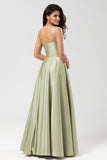 Robe de demoiselle d’honneur vert satin à une épaule avec poches