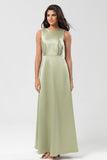 Robe de demoiselle d’honneur vert satiné avec plissée