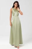Robe de demoiselle d’honneur vert satiné avec plissée
