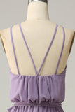 Une robe de demoiselle d’honneur longue ligne Licol Violet avec nœud papillon