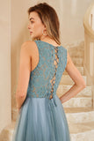 Robe de demoiselle d’honneur en tulle bleu gris avec dentelle